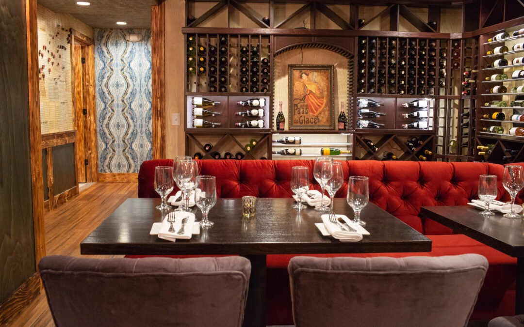 Rustica Restaurant & Lounge