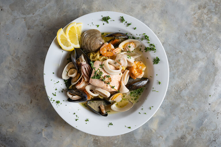 07 F ST SOCIAL 768x512