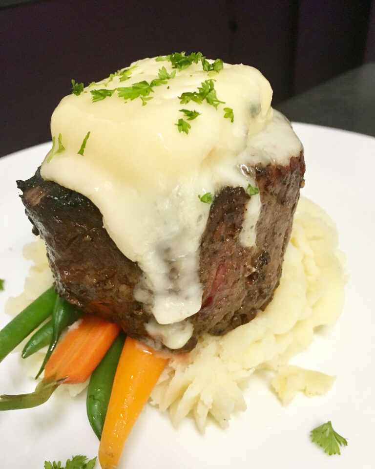 10ozFiletMignon GorgonzolaPorcini IMG 2435 reduced 768x960