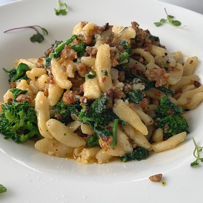 186538878 4321209847898067 1295462348201979300 n 768x768