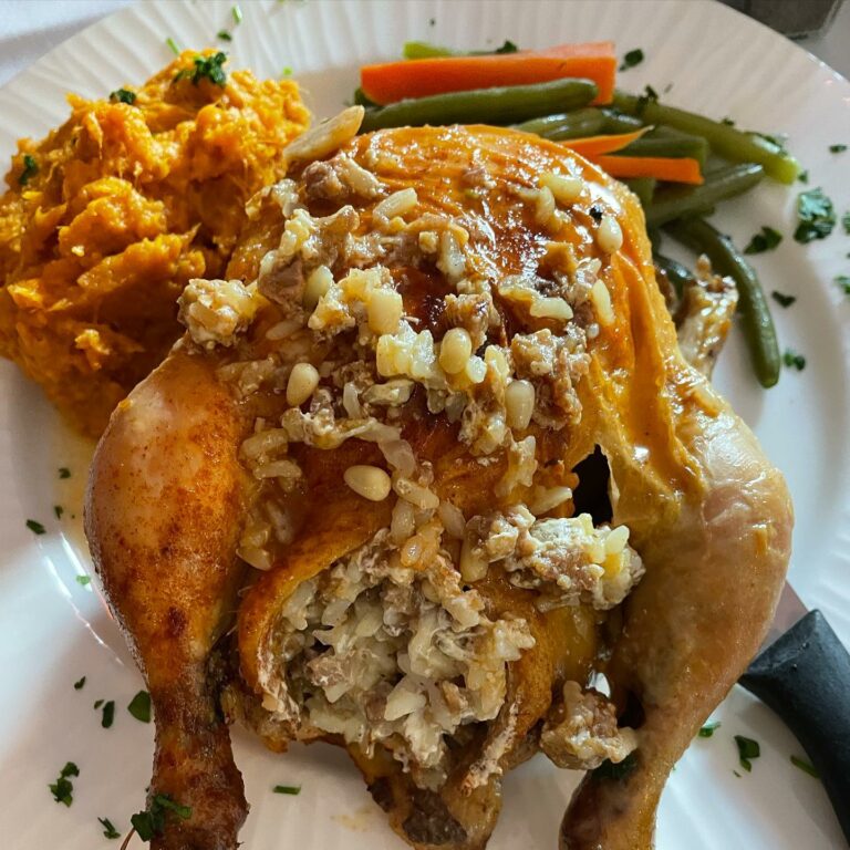 242863211 10165968175790045 3763108149742935854 n 768x768