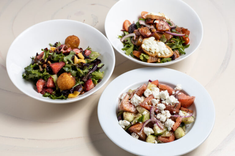 306A0081 Group Shot web 768x512