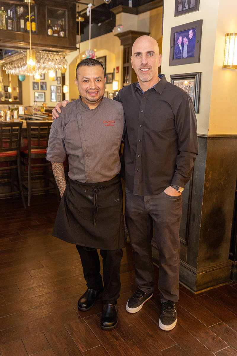 Chef Andres Verde<br />
& Owner Bobby<br />
Calavetta