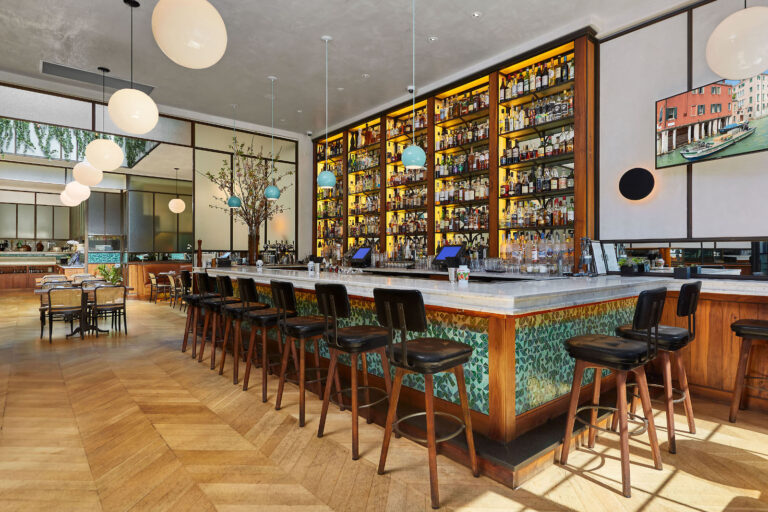 Sofia bar4 web 768x512