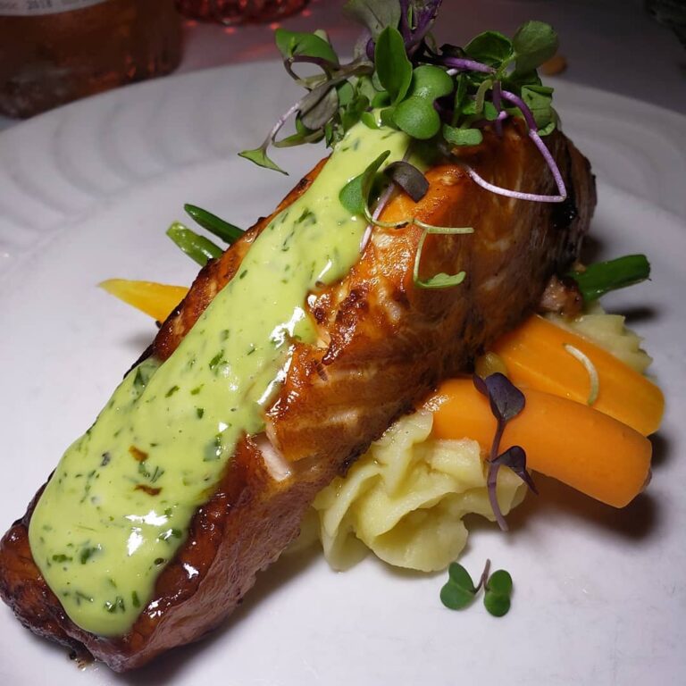 diningoutnj 66780651 156519375468486 4529976492839546143 n 768x768