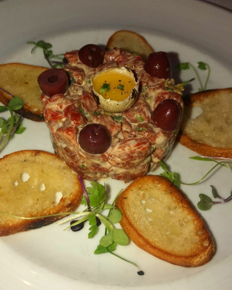dinoandharryssteakhouse ribeye tartare 768x960