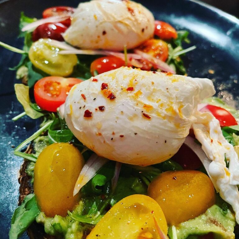 fireandoakjc salad with burrata 768x768