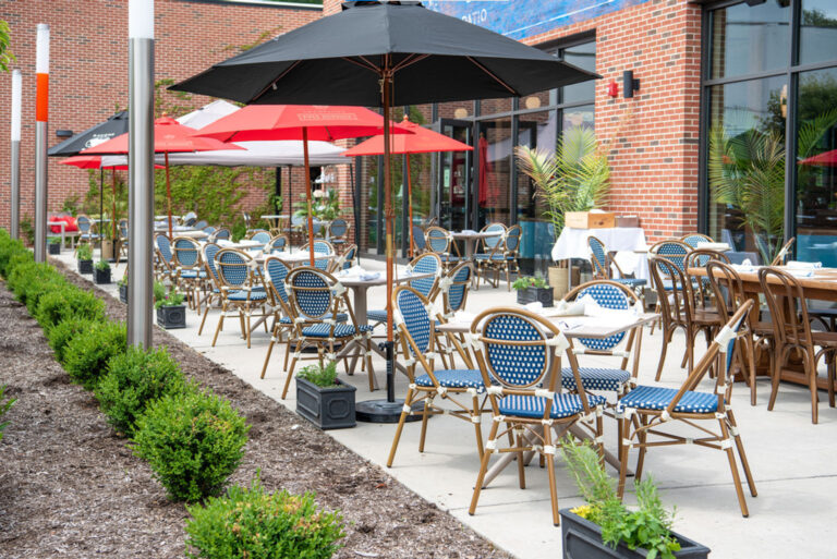 patio brasserie memere 768x513