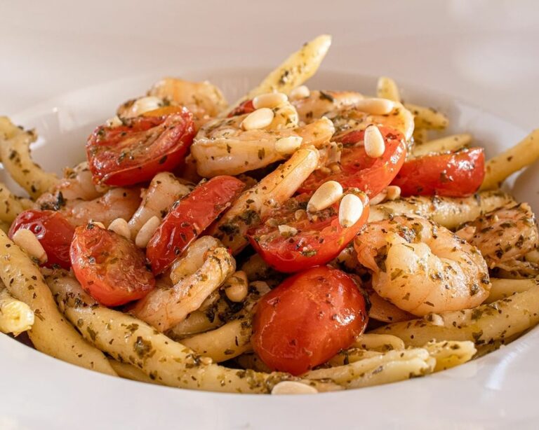 rusticaloungebar 121641452 182883970057421 4516671729861822720 n 768x614