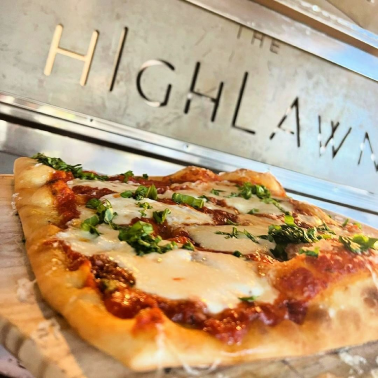 thehighlawn pizza web 768x768