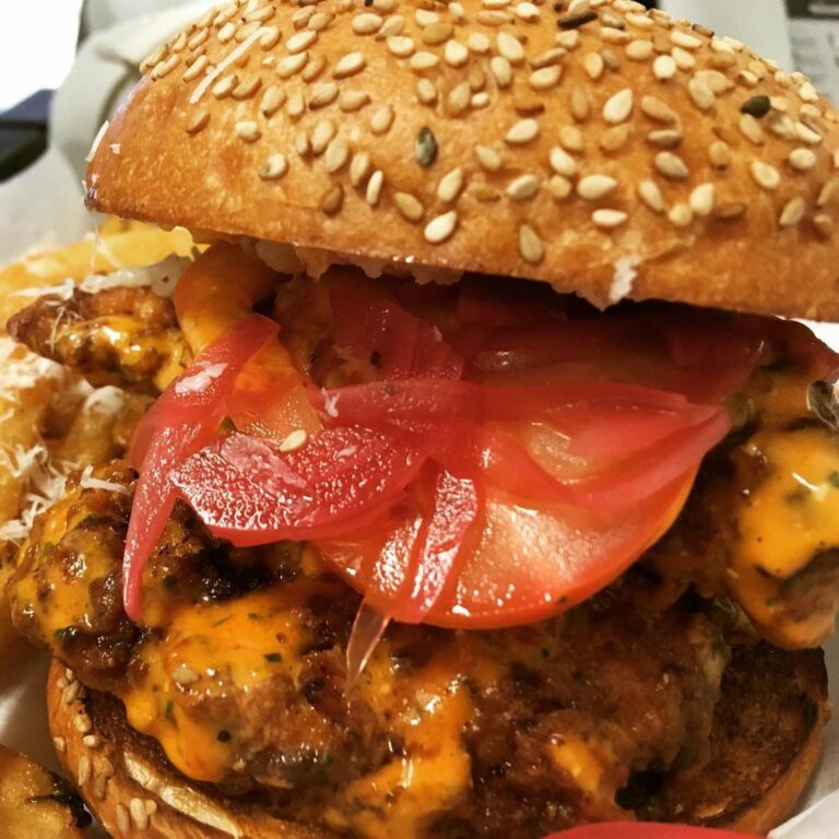 urban.tomato 75372376 789452761484649 7201829907970898197 n 768x768