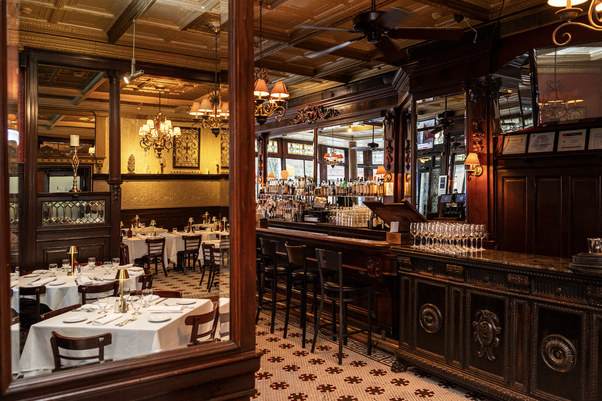 Dino & Harry’s: Prime Plates, Timeless Setting